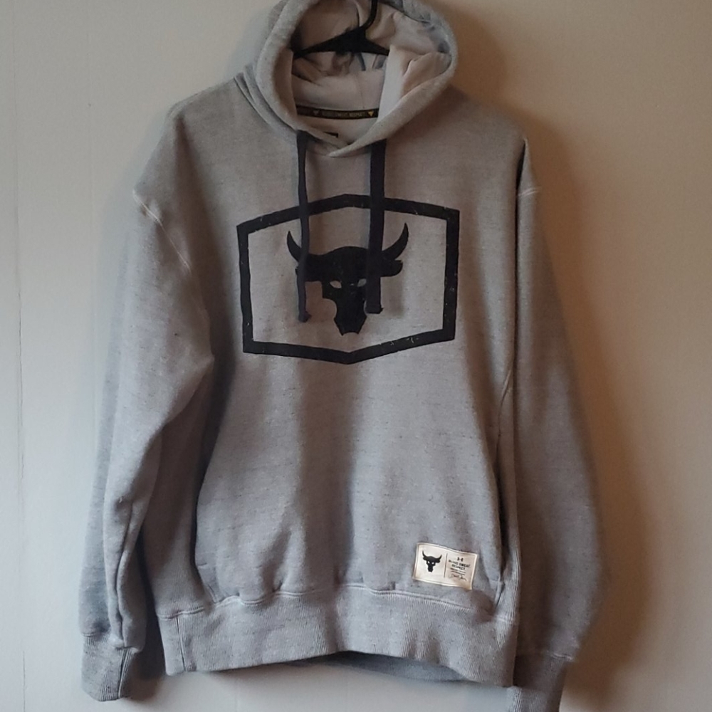 🖤UA project hoodie